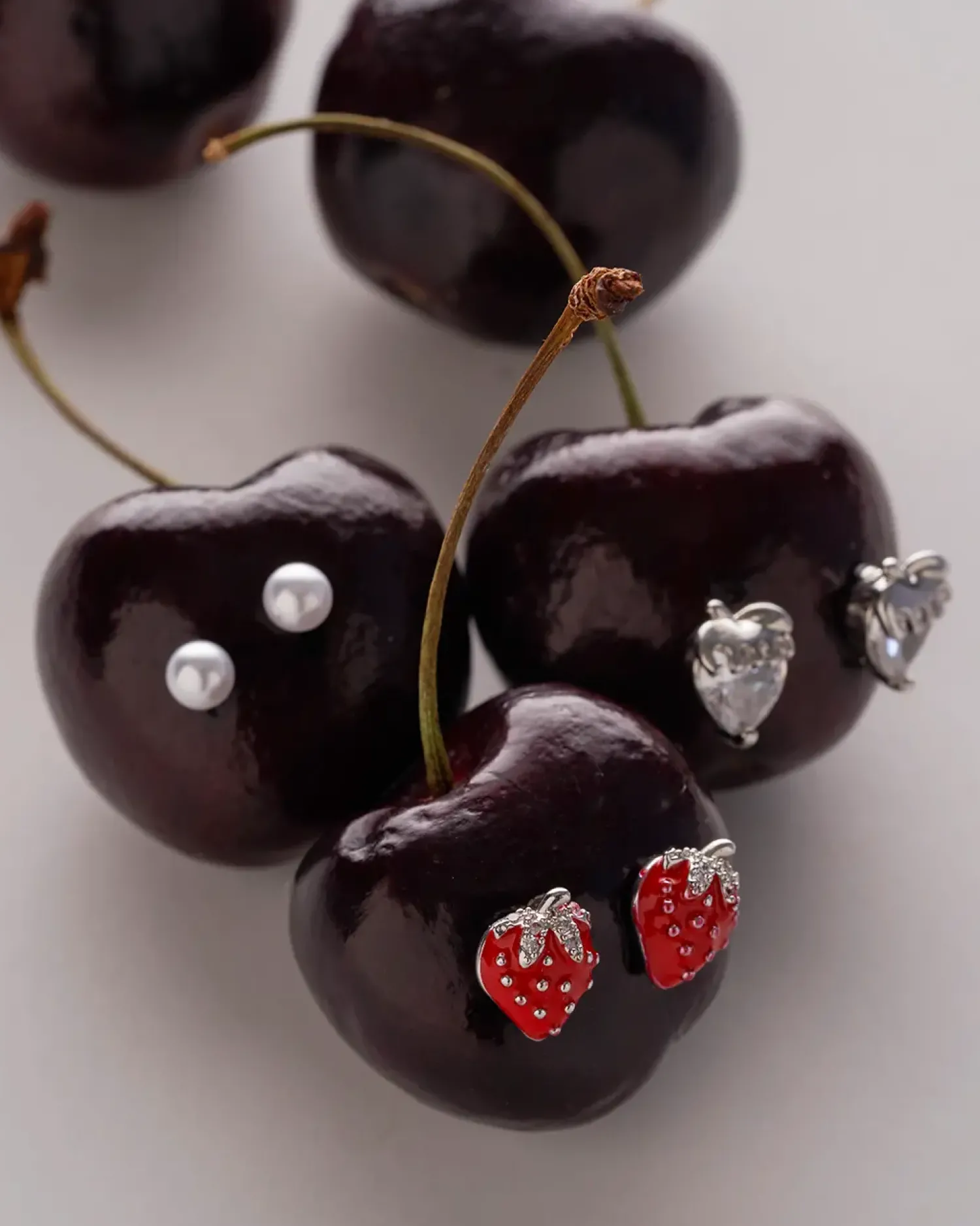 Online Bijou Brigitte Set di orecchini a perno - Strawberry Trio